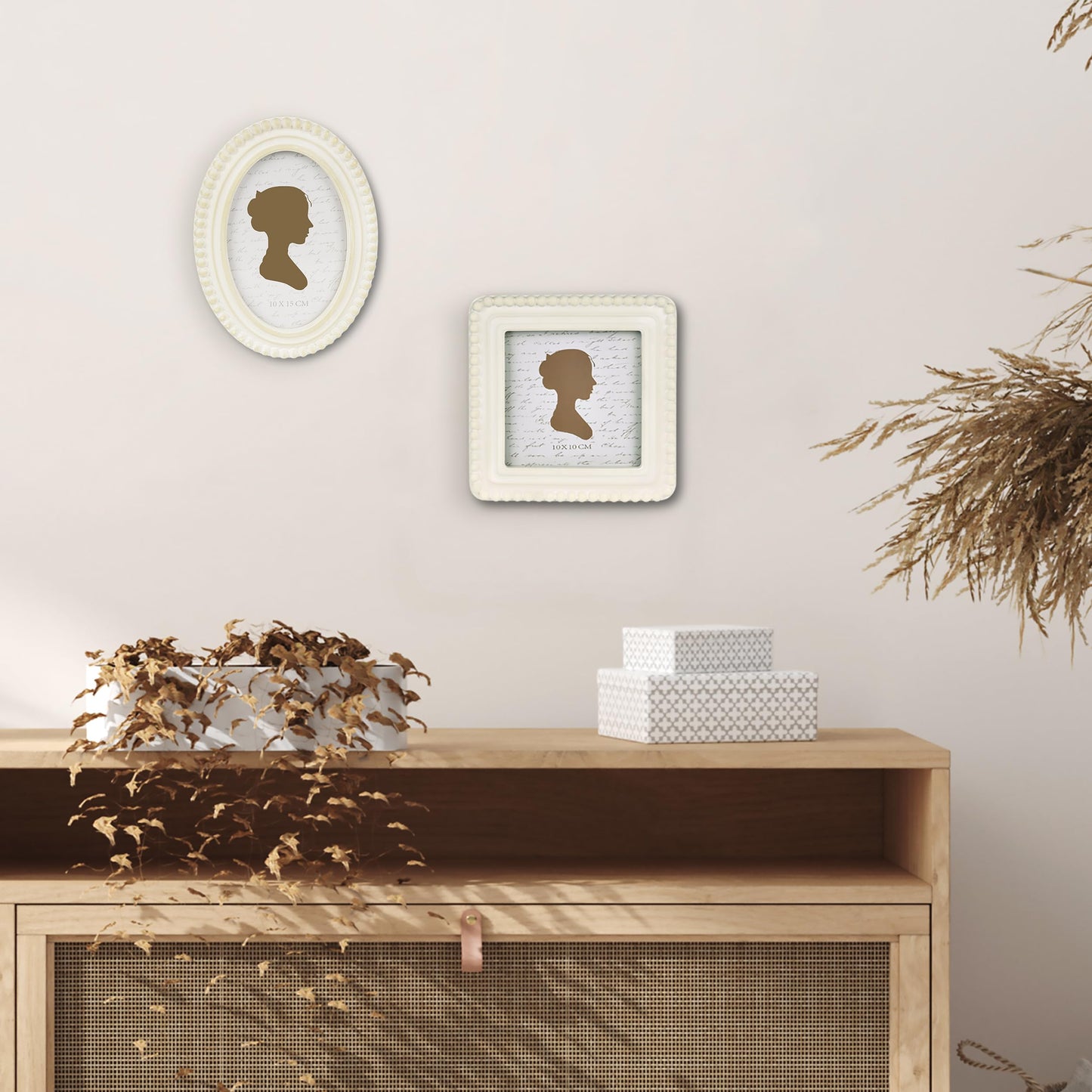 Sunlit Vintage Picture Frame 4x6 Inch with Beaded Border, Luxury Antique Square Photo Frames with Glass Front, Boho Photo Display, Tabletop Wall Hanging, Gift Idea, Distressed White